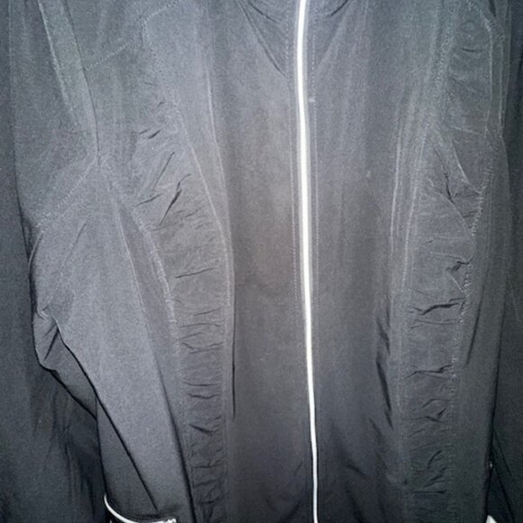 SOLD Chico's Zenergy Black - Fully Zippered Activewear Sporty type jacket - Picture 9 of 9